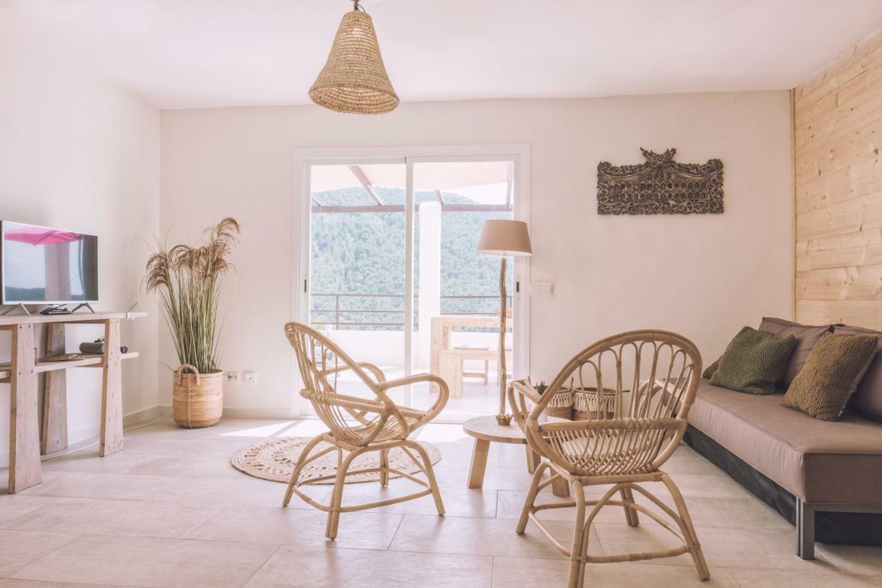 Apartamentos Catharina Maria Cala Llonga  Eksteriør bilde