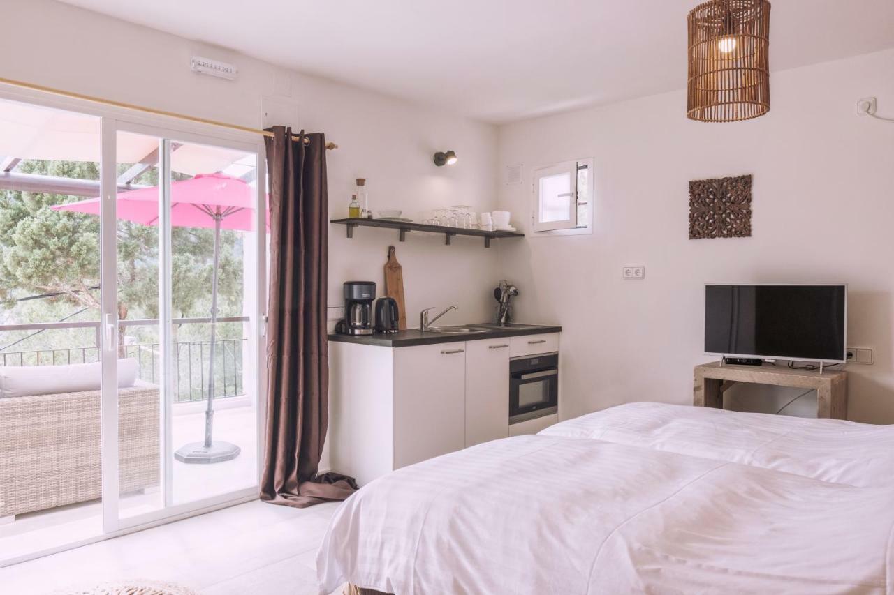 Apartamentos Catharina Maria Cala Llonga  Eksteriør bilde