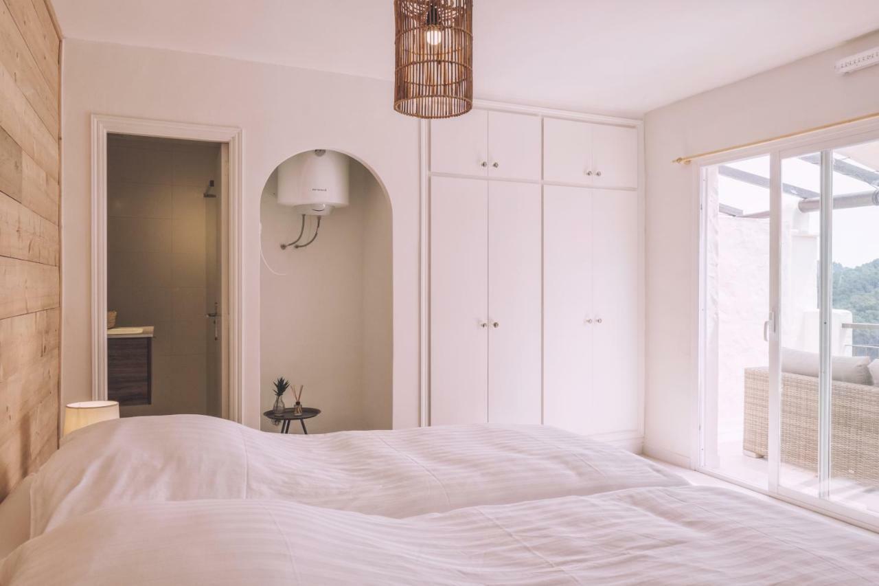 Apartamentos Catharina Maria Cala Llonga  Eksteriør bilde